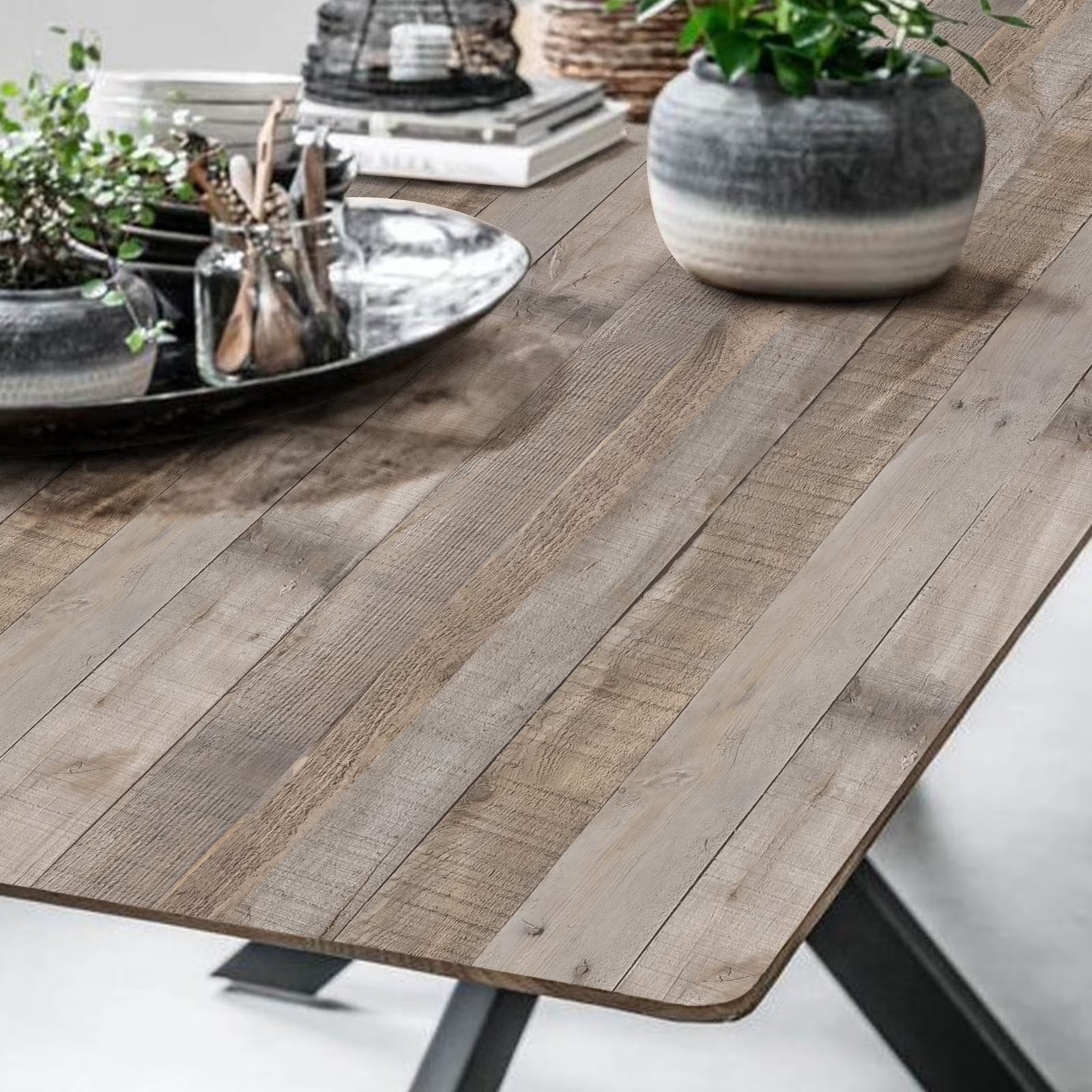 17.7"X 393.7" Brown Wood Wallpaper Peel and Stick Contact Paper Self Adhesive Removable Distressed Wood Look Wallpaper Vinyl Home Decor for Funiture