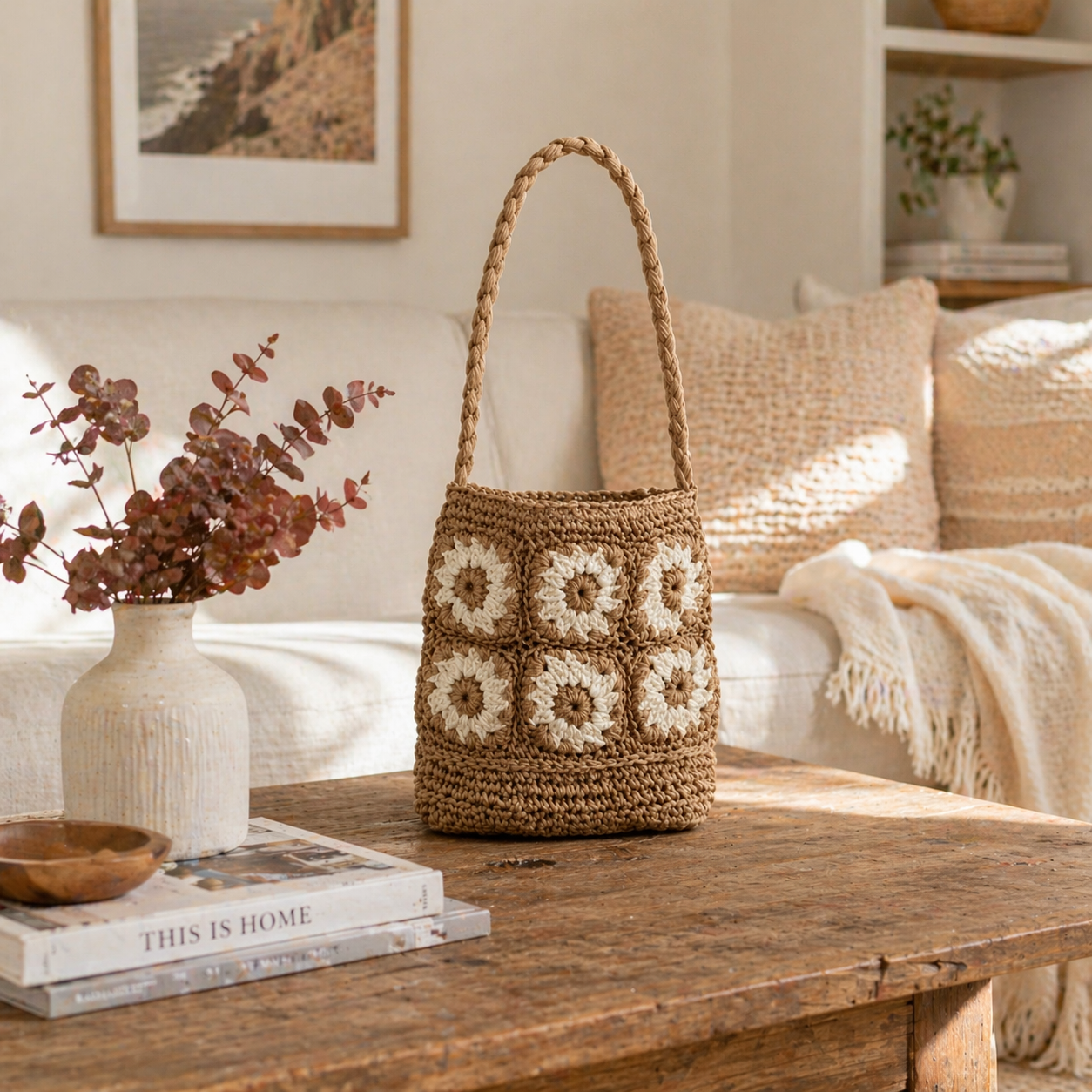 Daisy Woven Straw Shoulder Bag