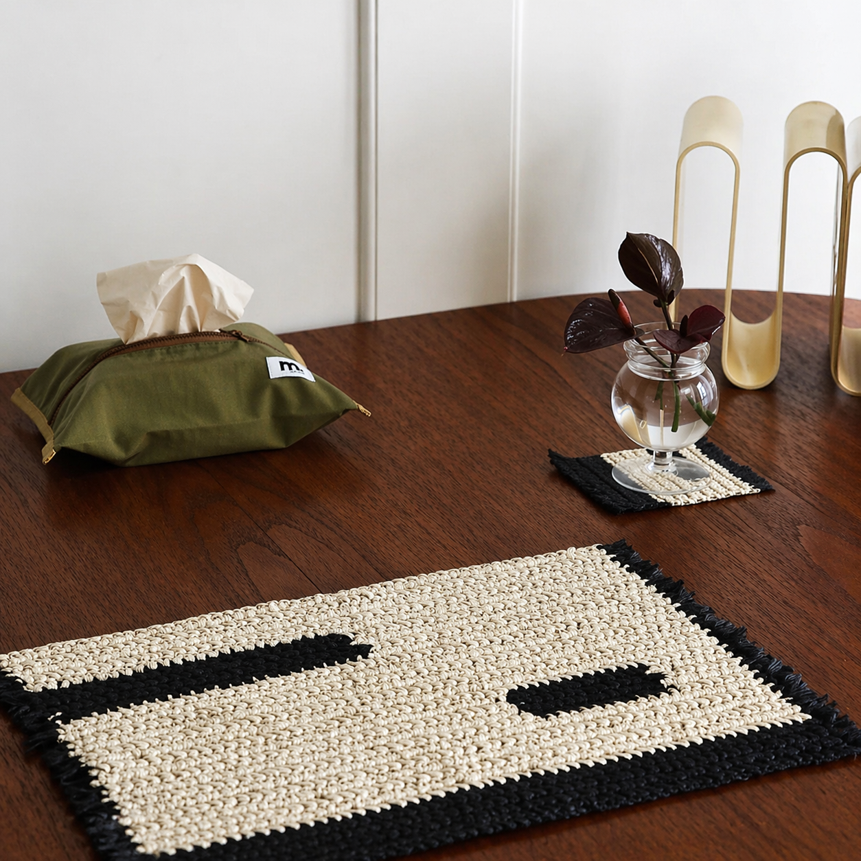 Handwoven Nordic Reed Placemats Set (4 Pieces)