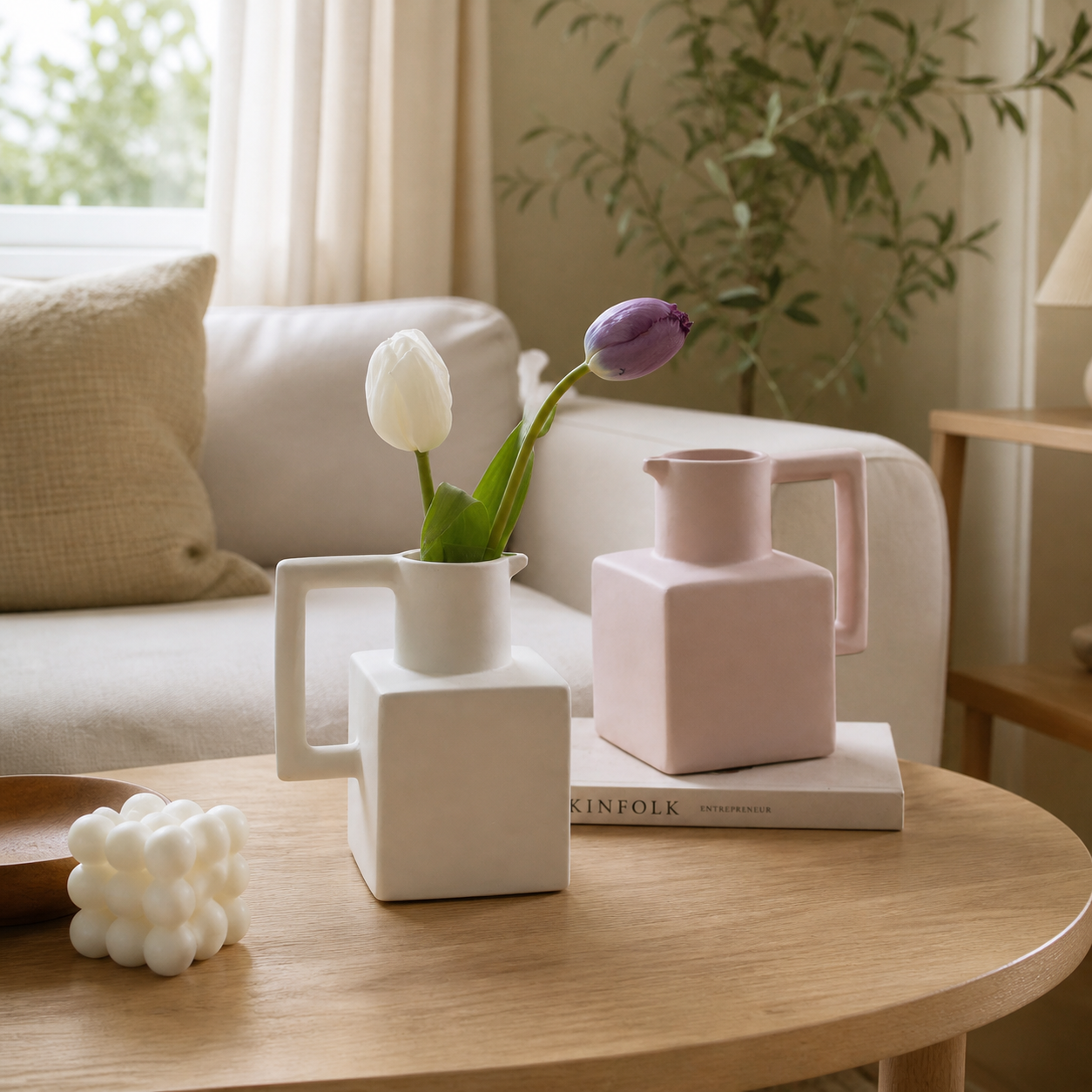 Modern Ceramic Jug Vase – Minimalist Decorative Centerpiece